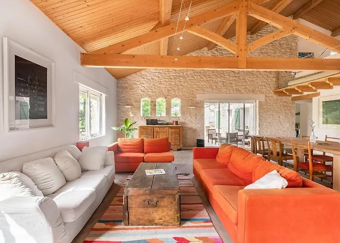 Oasis Du Quercy بيت للعطل